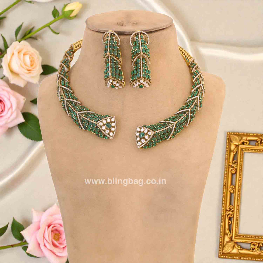 Emerald Celinelyn Hasli Victorian Jewellery Set