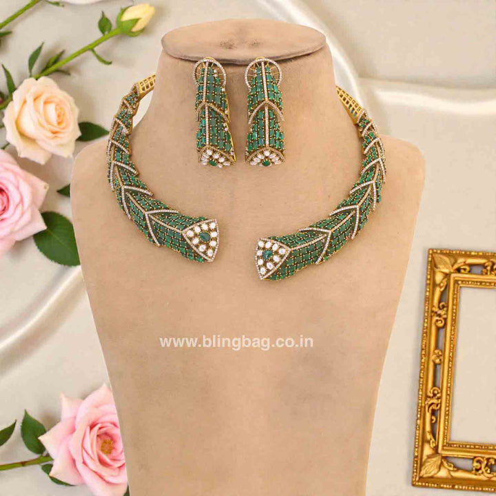 Emerald Celinelyn Hasli Victorian Jewellery Set
