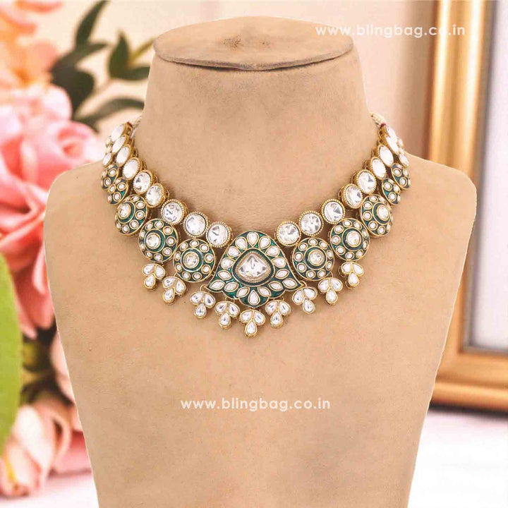 Emerald Chaitanya Kundan Jewellery Set