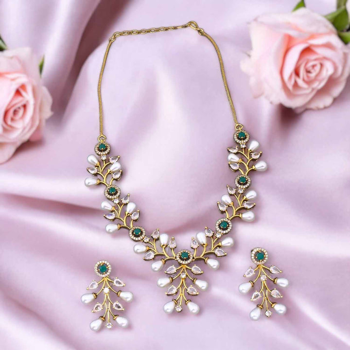 Emerald Charvi Victorian Jewellery Set - New Arrival