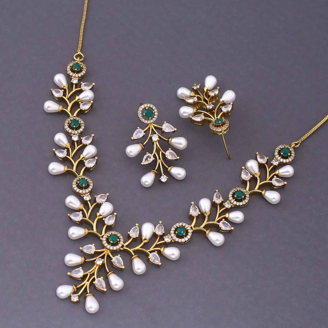 Emerald Charvi Victorian Jewellery Set - New Arrival