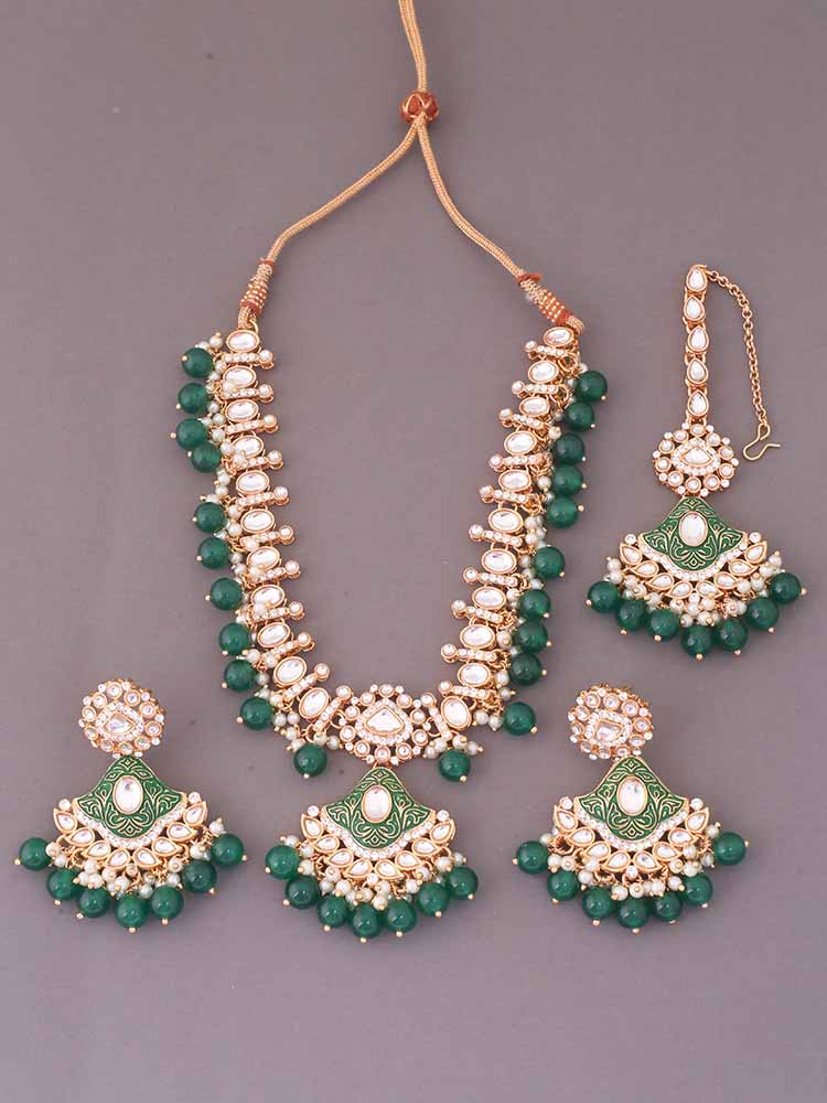 Emerald Cheshta Kundan Jewellery Set