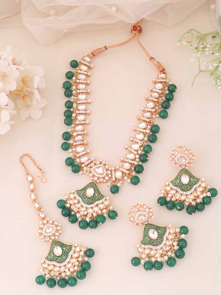 Emerald Cheshta Kundan Jewellery Set