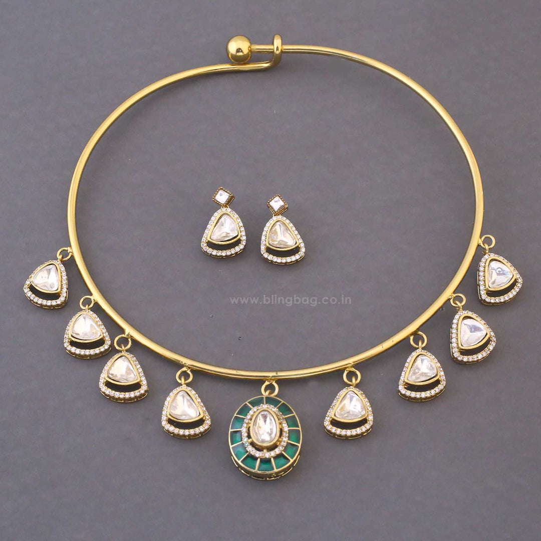 Emerald Chitra Hasli Antique Jewellery Set - New Arrival