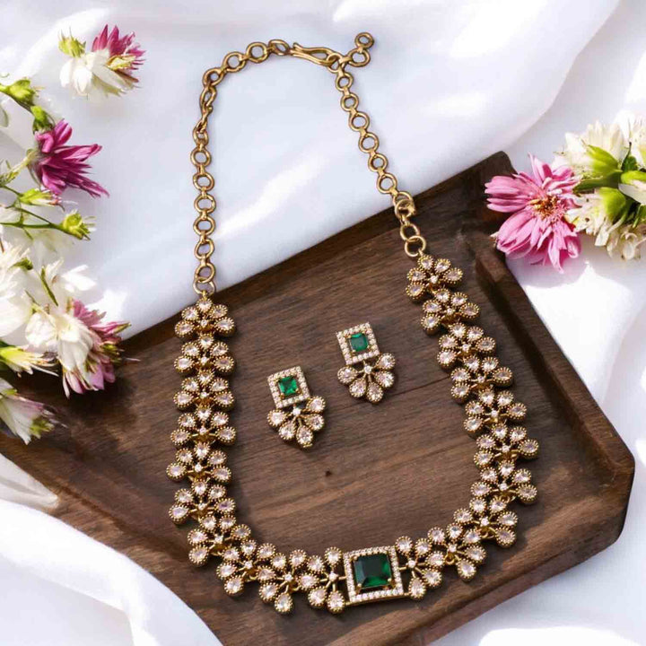 Emerald Coriyah Victorian Jewellery Set - New Arrival
