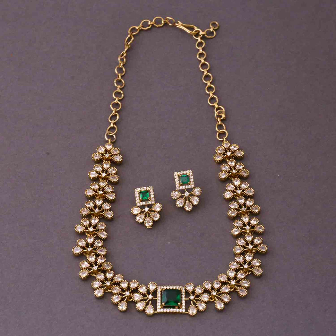 Emerald Coriyah Victorian Jewellery Set - New Arrival