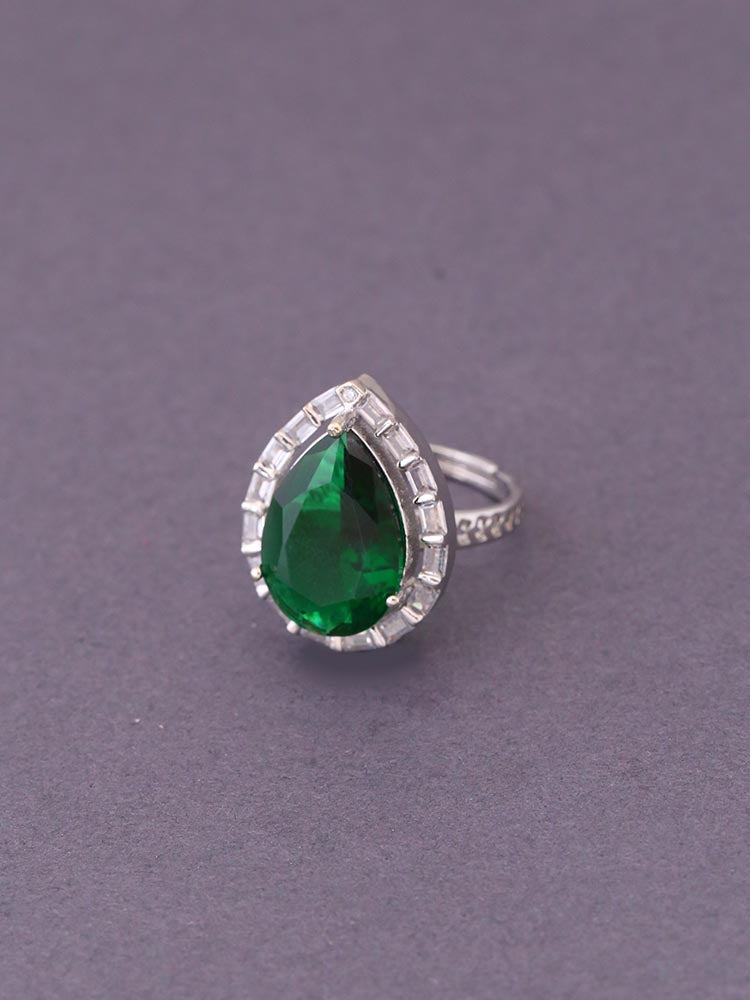 Emerald Dafni Adjustable Ring