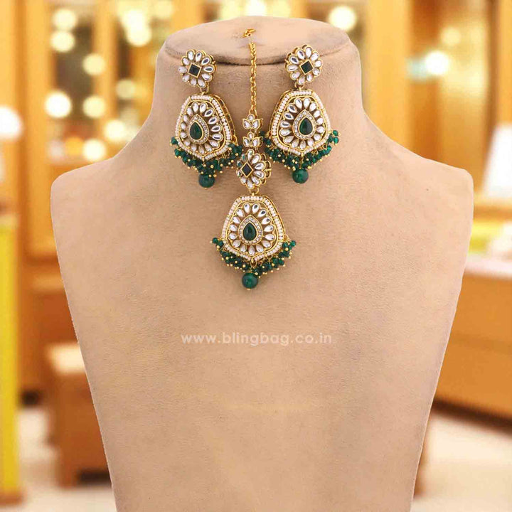 Emerald Dakshina Kundan Jewellery Set
