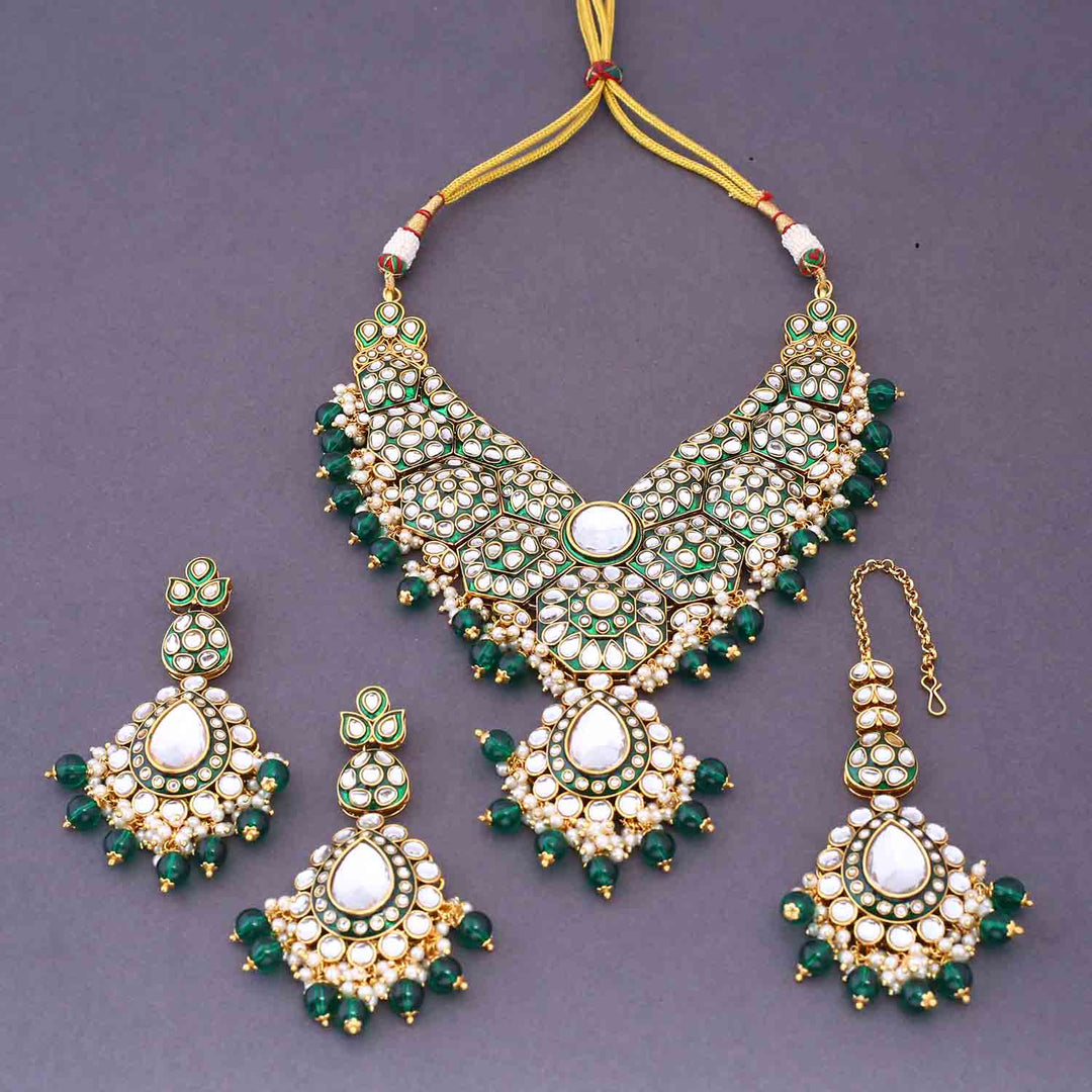 Emerald Damayanti Kundan Jewellery Set