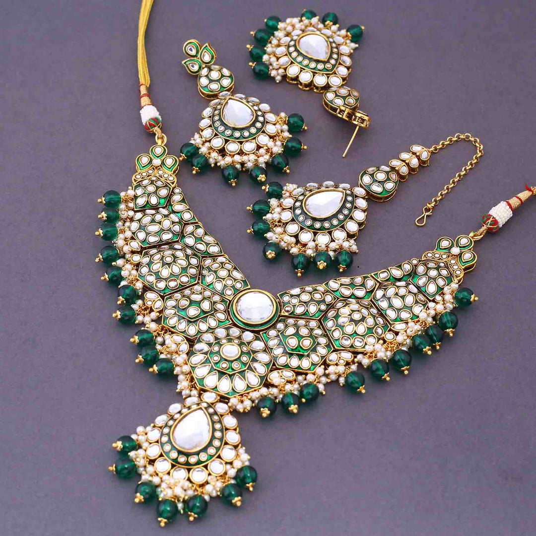 Emerald Damayanti Kundan Jewellery Set