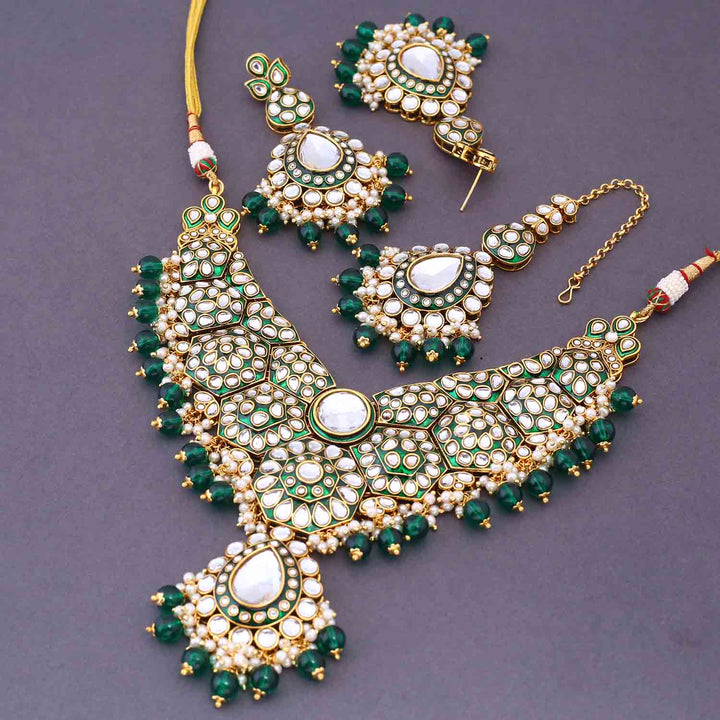 Emerald Damayanti Kundan Jewellery Set