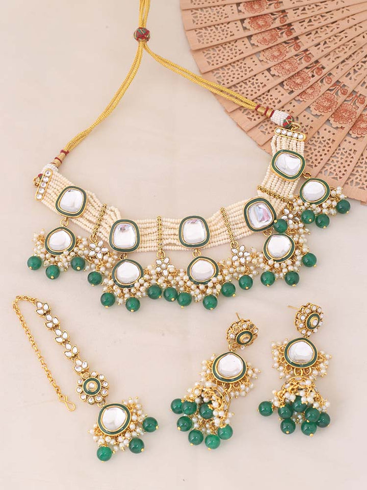 Emerald Deepti Kundan Jewellery Set