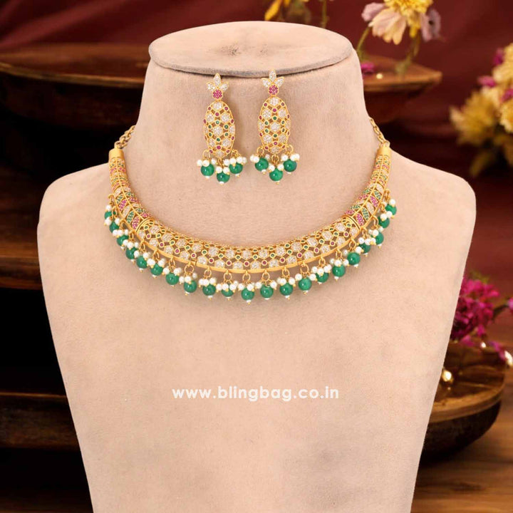 Emerald Devisha Hasli Antique Jewellery Set - New Arrival
