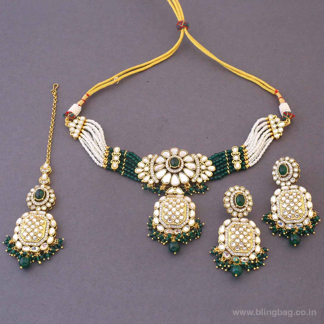 Emerald Dharini Kundan Jewellery Set