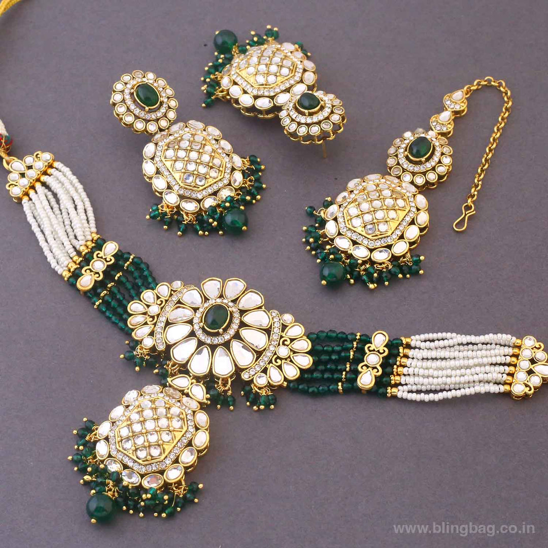 Emerald Dharini Kundan Jewellery Set