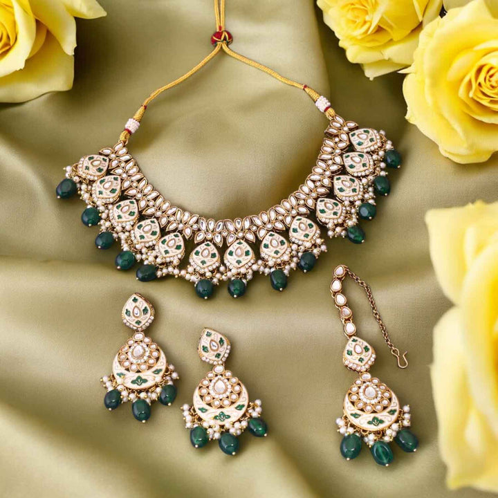 Emerald Dharvi Kundan Jewellery Set