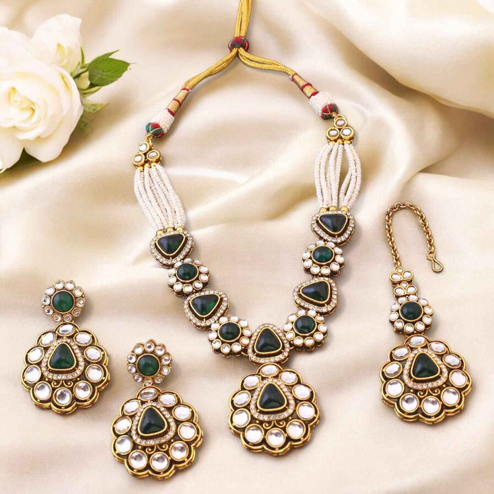 Emerald Dhivyashi Kundan Jewellery Set