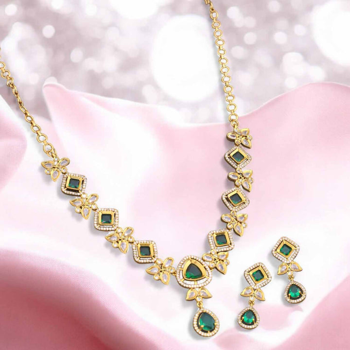 Emerald Diar Victorian Jewellery Set- New Arrival