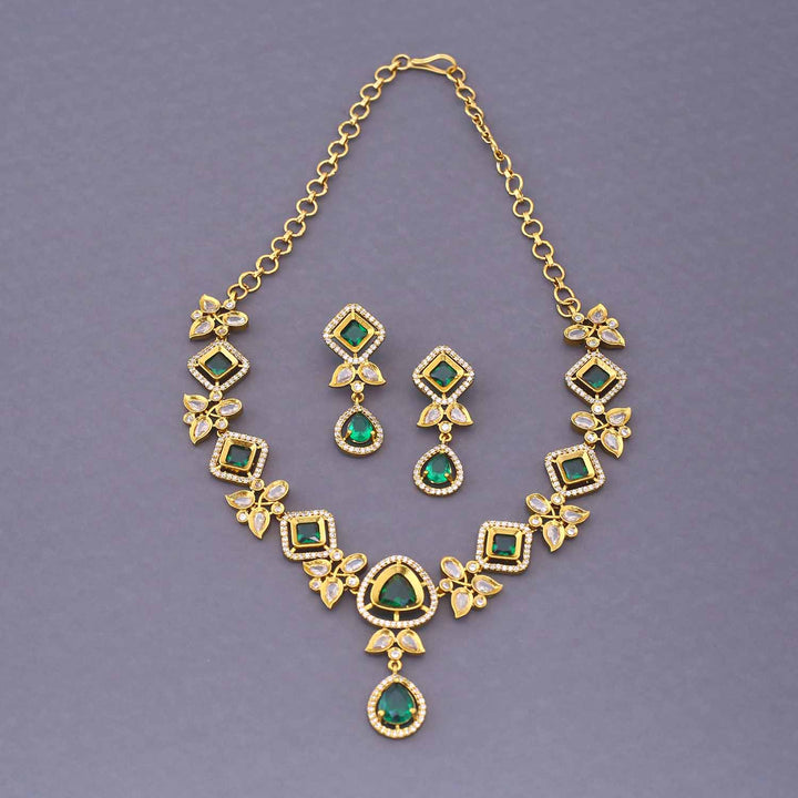 Emerald Diar Victorian Jewellery Set- New Arrival