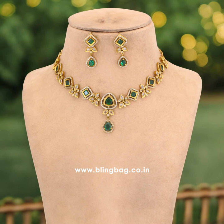 Emerald Diar Victorian Jewellery Set- New Arrival