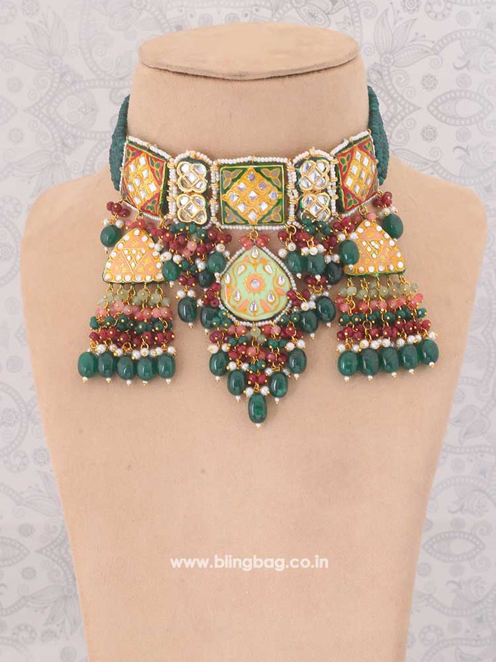 Emerald Dilina Kundan Jewellery Set