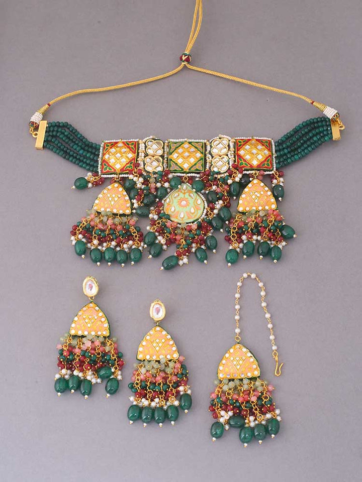 Emerald Dilina Kundan Jewellery Set