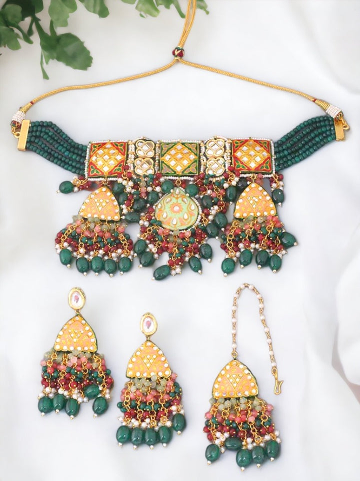 Emerald Dilina Kundan Jewellery Set