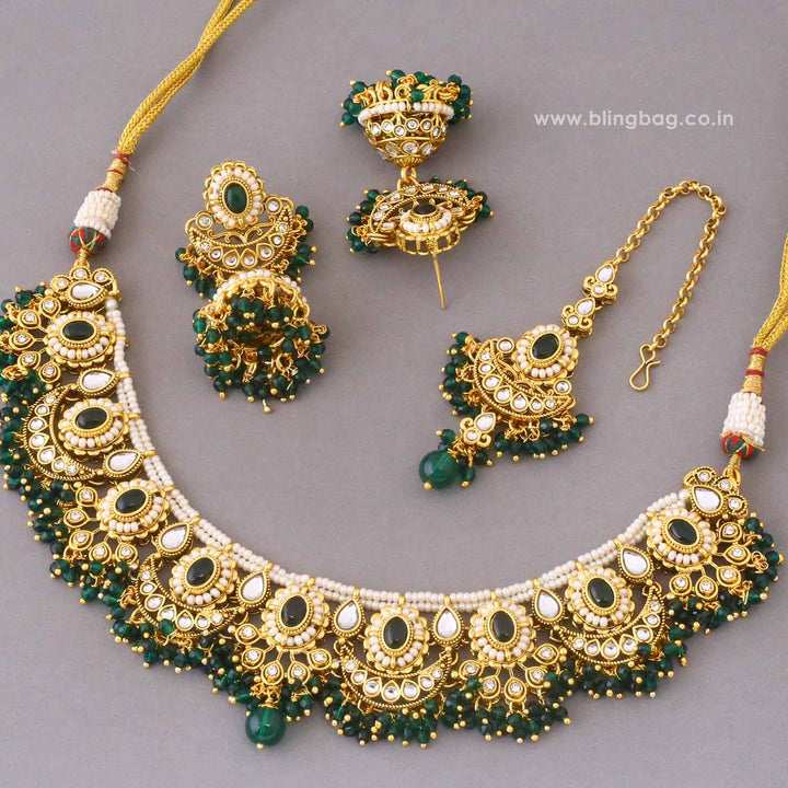 Emerald Diyaani Kundan Jewellery Set