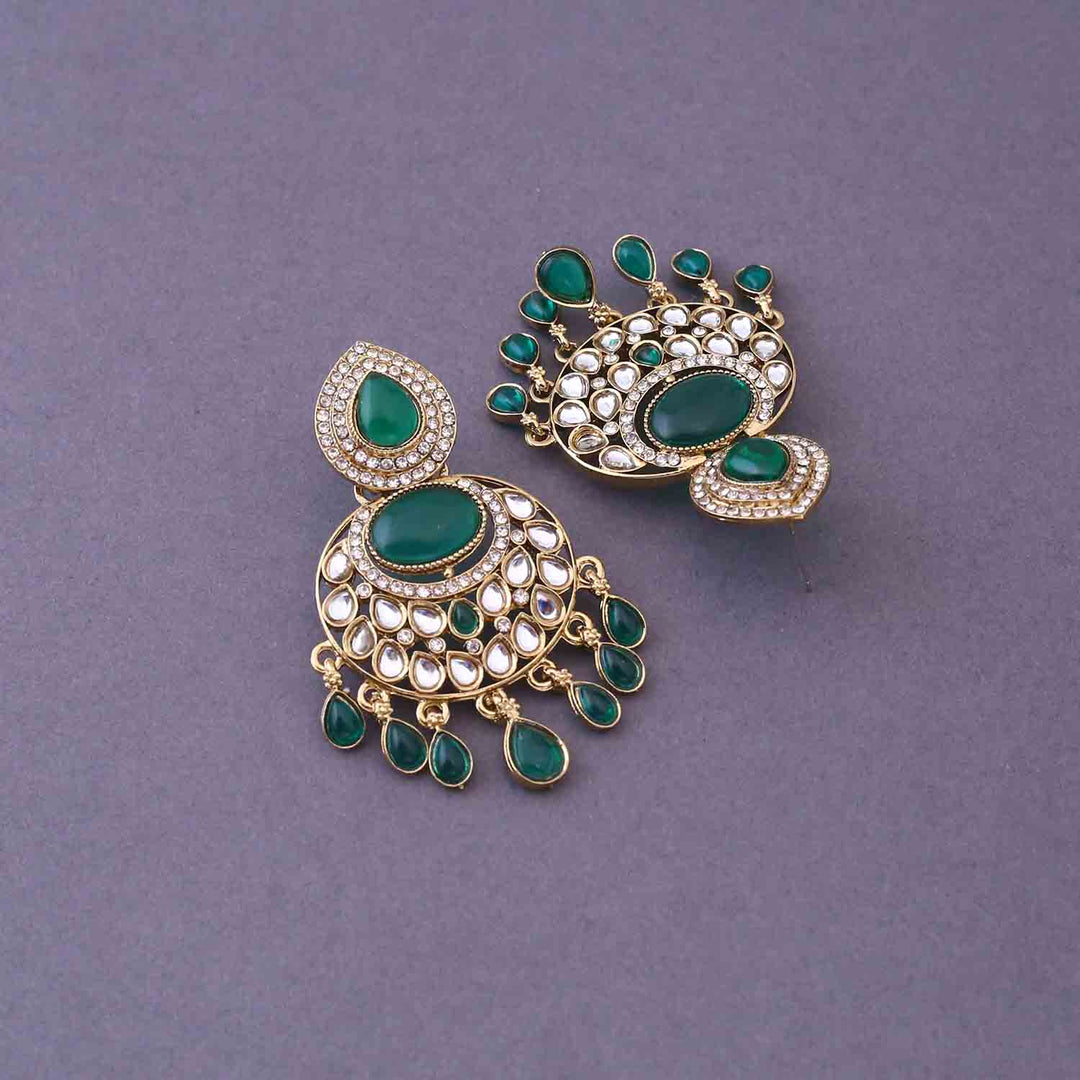 Emerald Diyanshi Chandbalis