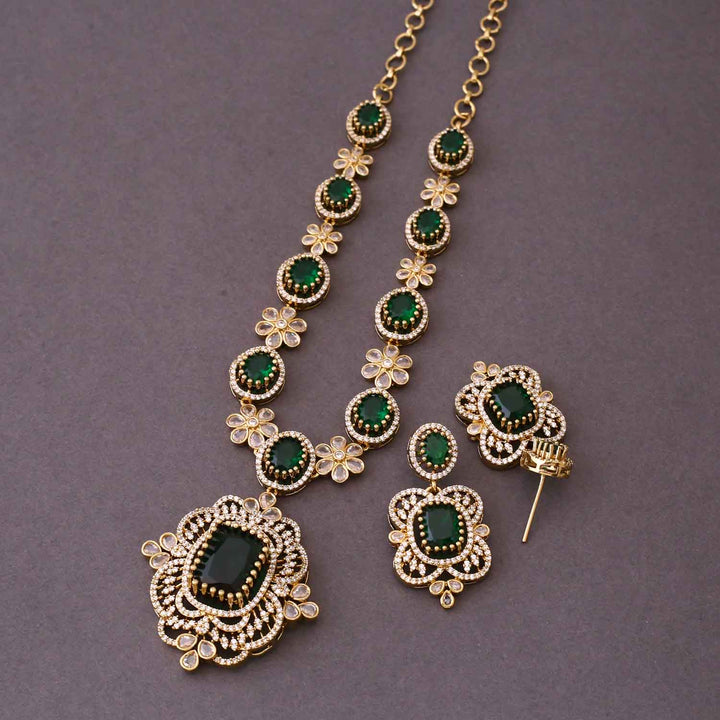 Emerald Donna Victorian Jewellery Set- New Arrival