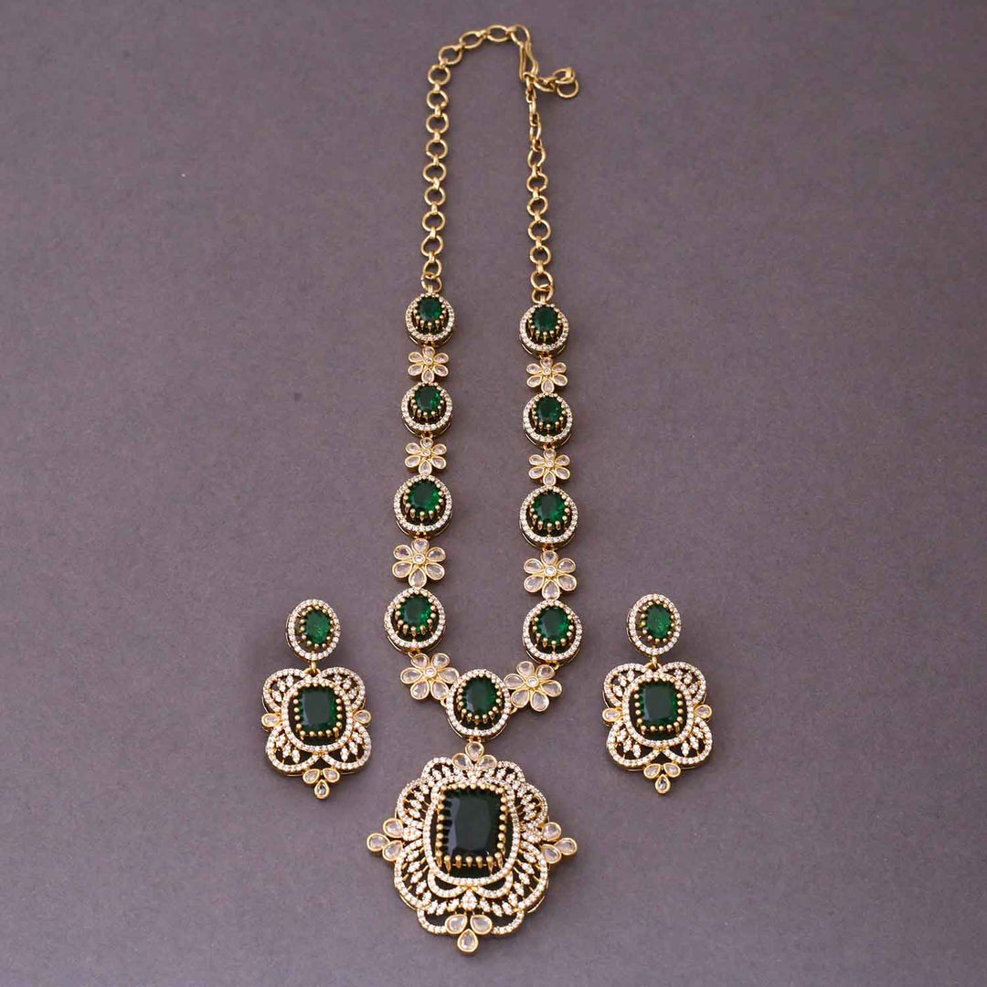 Emerald Donna Victorian Jewellery Set- New Arrival