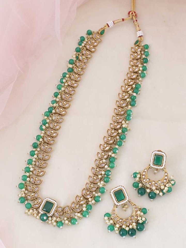 Emerald Dyuthi Jewellery Set
