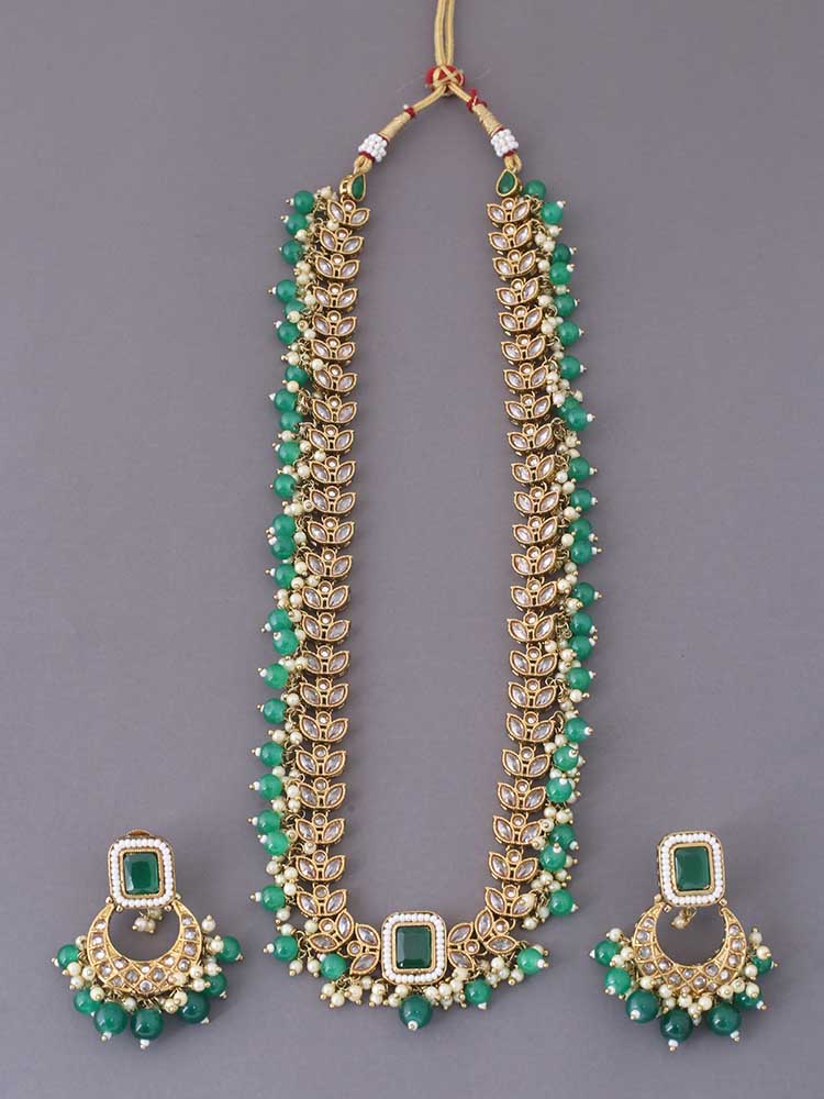 Emerald Dyuthi Jewellery Set