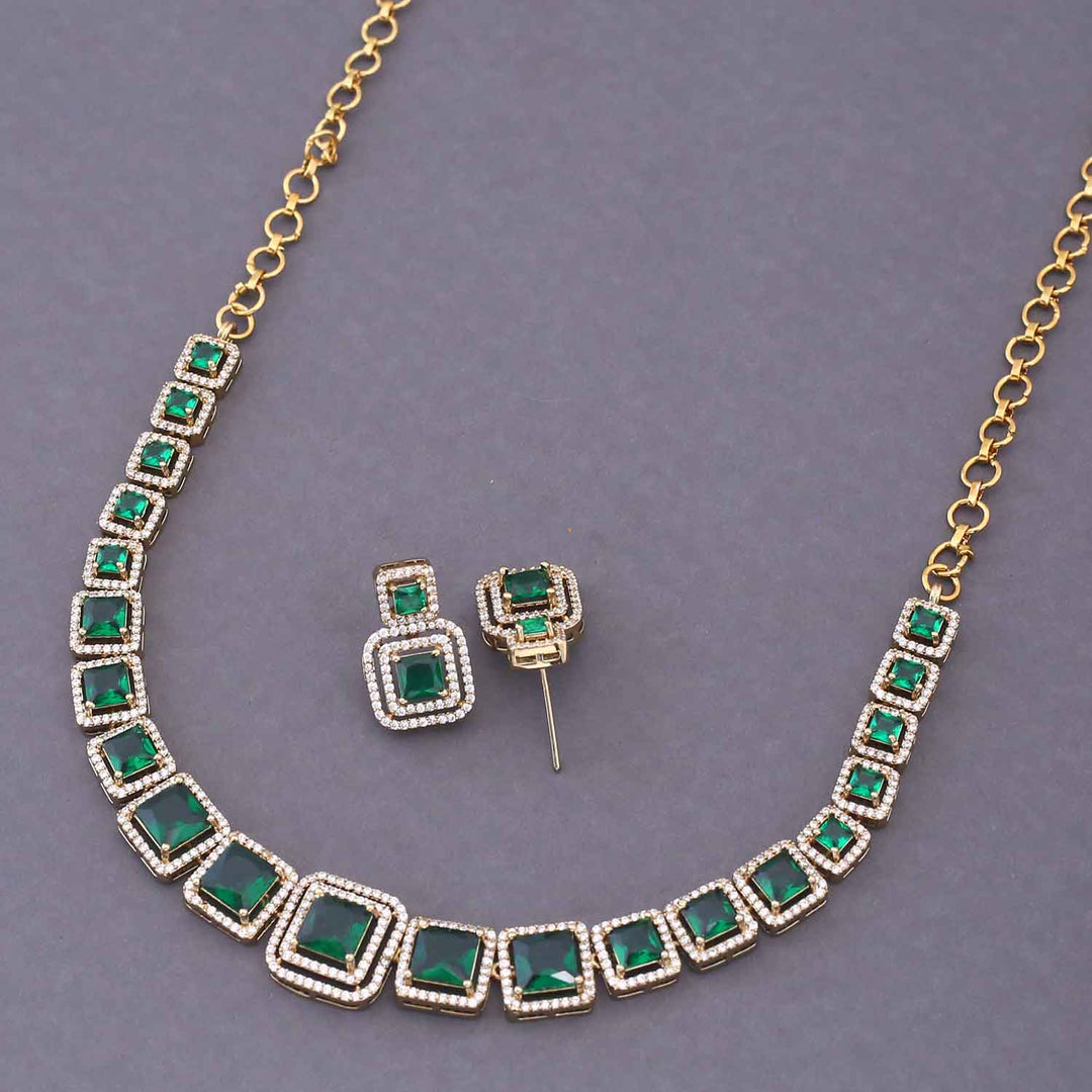 Emerald Earl Victorian Jewellery Set - New Arrival