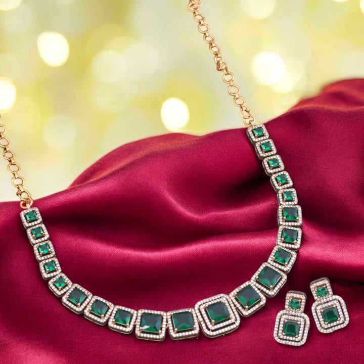 Emerald Earl Victorian Jewellery Set - New Arrival