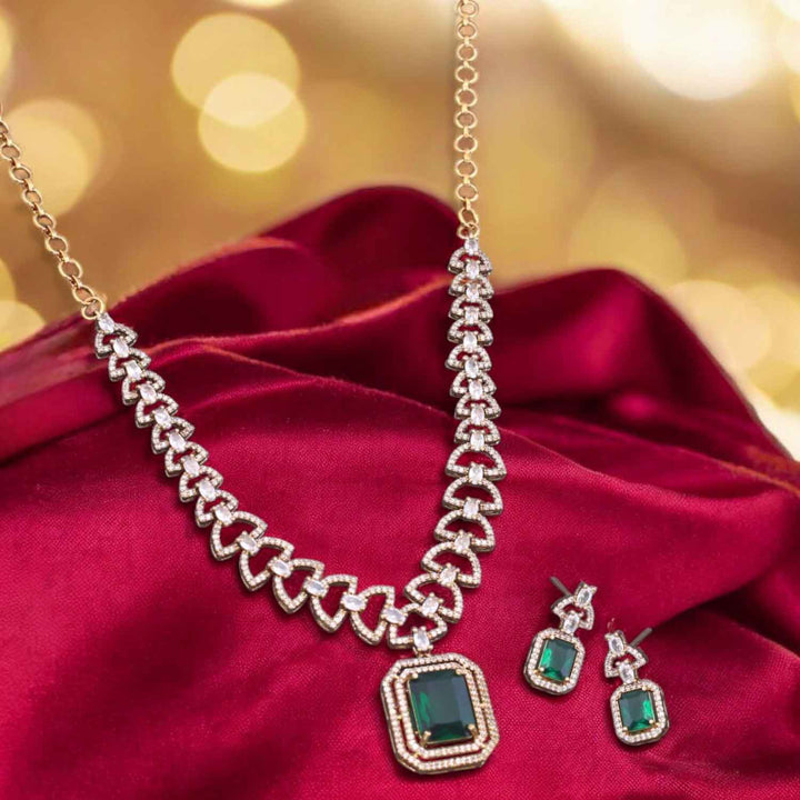 Emerald Echoes Victorian Jewellery Set - New Arrival