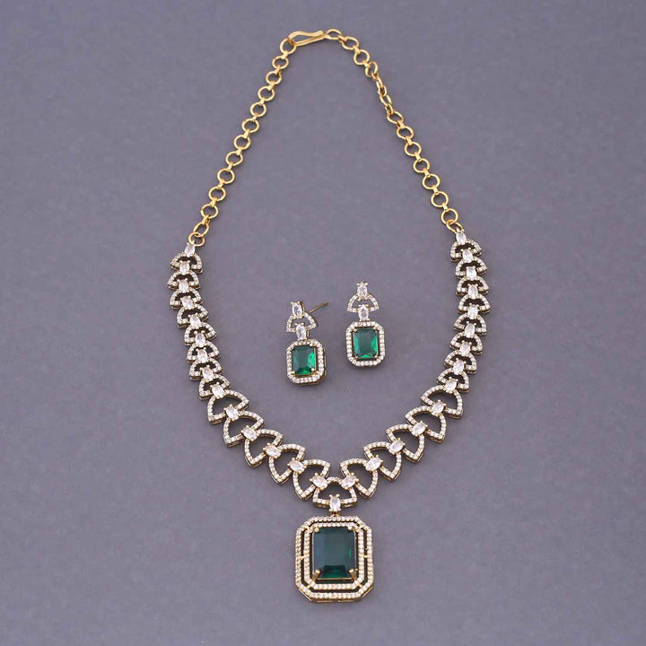 Emerald Echoes Victorian Jewellery Set - New Arrival