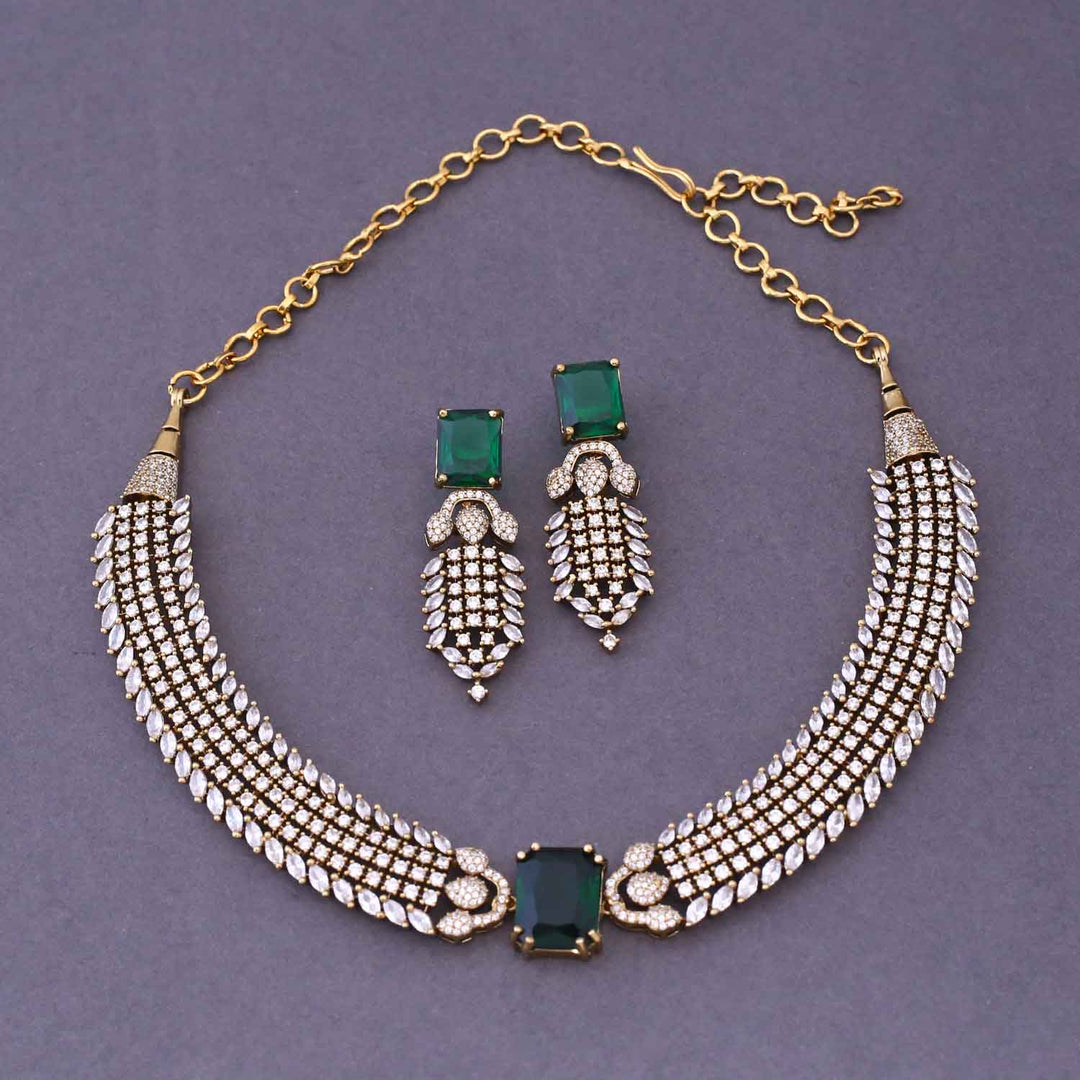 Emerald Edita Victorian Jewellery Set - New Arrival