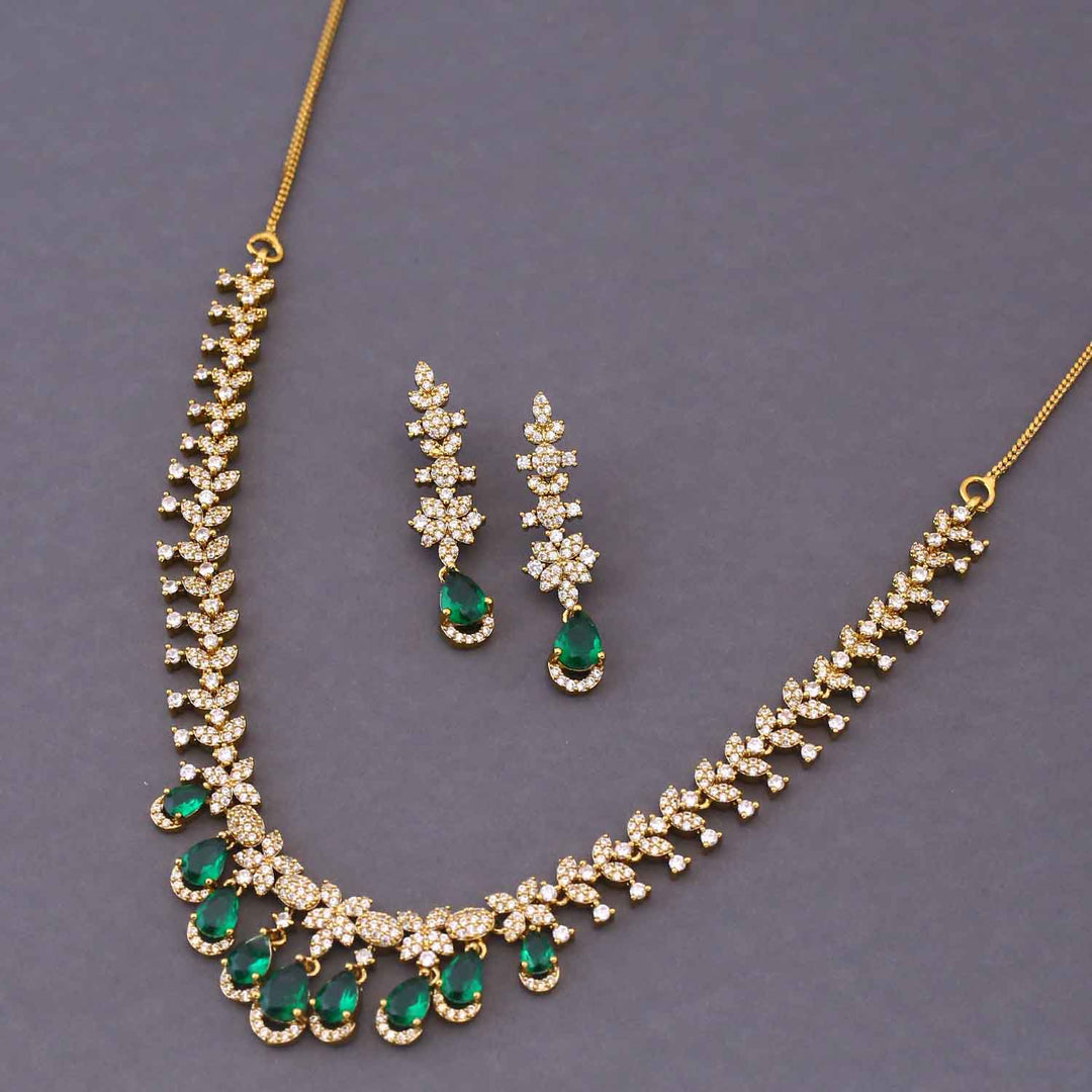Emerald Efrenna Victorian Jewellery Set - New Arrival