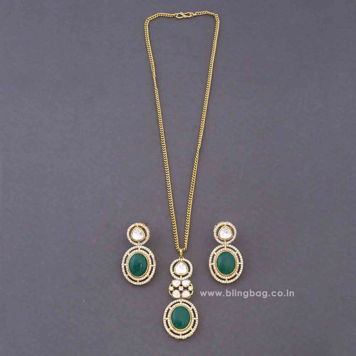 Emerald Eloria Pendant Set