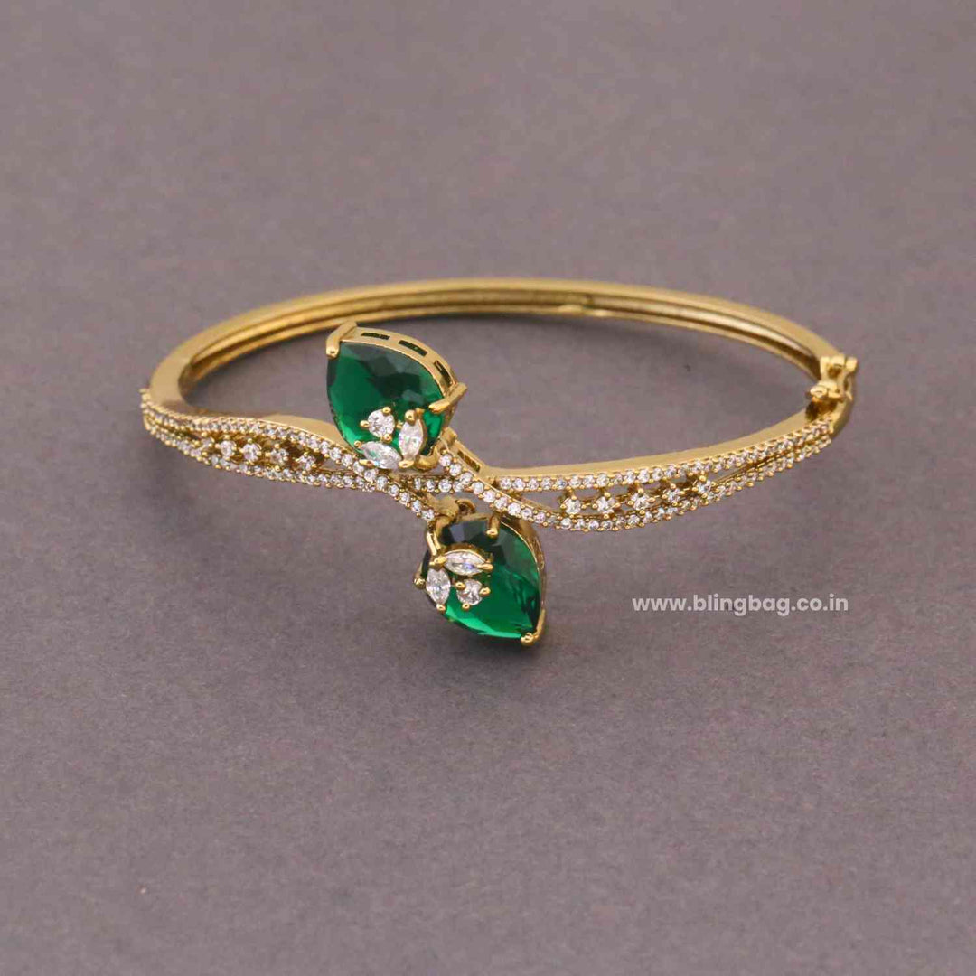 Emerald Evaa Victorian Bracelet