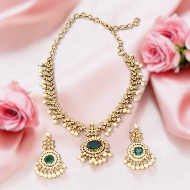 Emerald Gainee Antique Jewellery Set- New Arrival