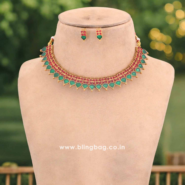 Emerald Ganisri Antique Jewellery Set - New Arrival
