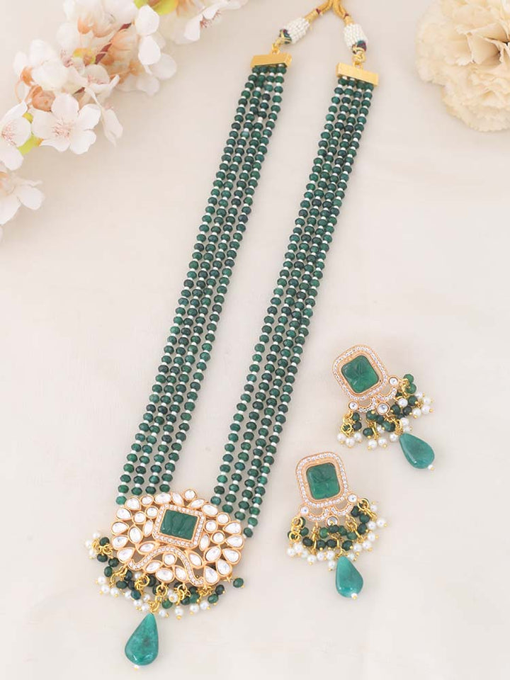 Emerald Gauram Kundan Jewellery Set