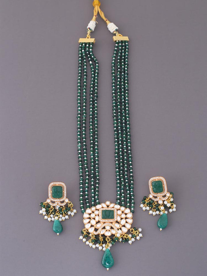 Emerald Gauram Kundan Jewellery Set