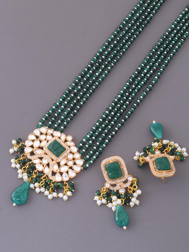 Emerald Gauram Kundan Jewellery Set