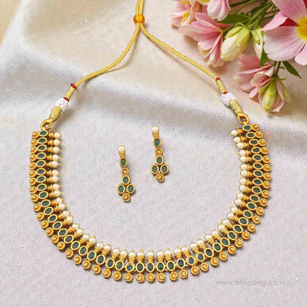 Emerald Geetanjali Antique Jewellery Set - New Arrival