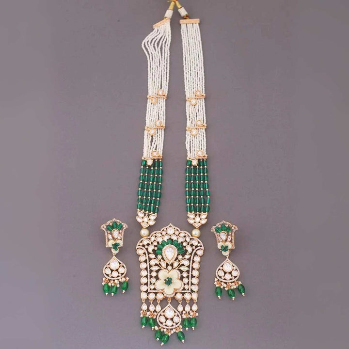 Emerald Geona Kundan Jewellery Set