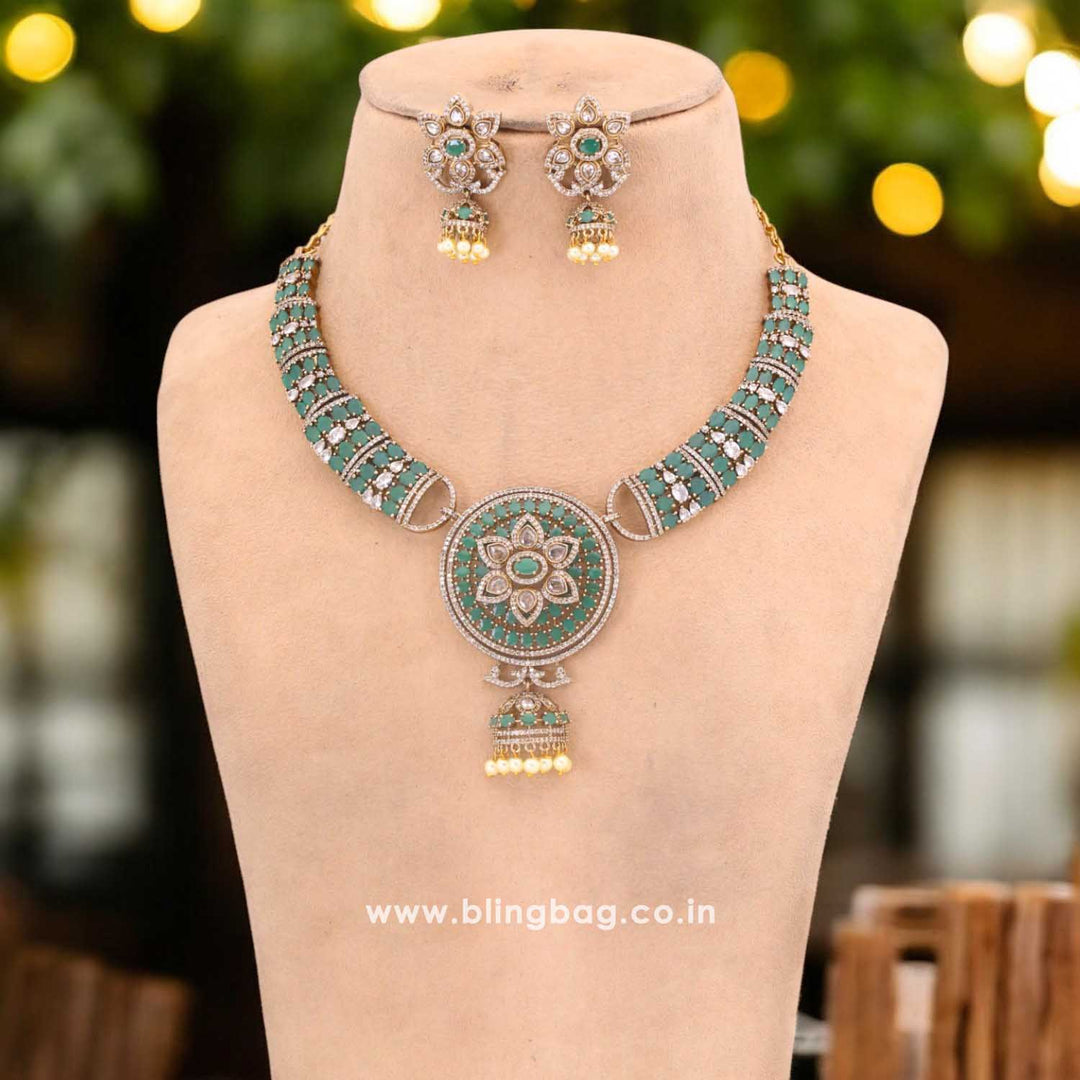 Emerald Gietty Hasli Victorian Jewellery Set - New Arrival