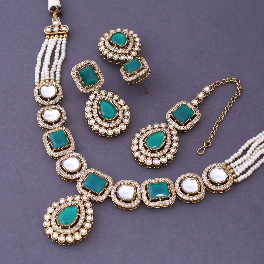 Emerald Gisele Victorian Jewellery Set - New Arrival
